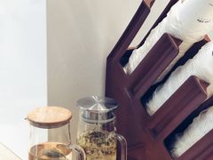 -柏乐口腔医院·舒适化无痛种植牙中心(东盟商务区院)