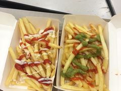 -麦当劳(轻轨曹杨路店)