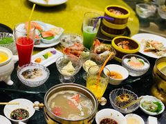 -半岛翡丽海鲜自助餐厅(观风亭店)