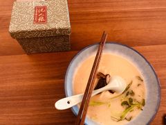-茗知道茶馆(世博源店)