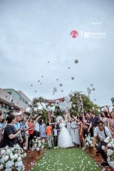 点击看大图 -艾米丽婚纱礼服