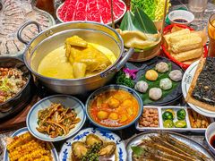 -禄婶鸡煲·打边炉
