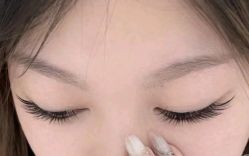 -蜜桃美甲美睫化妆