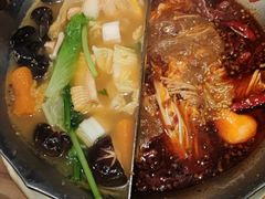 -湊湊火锅·茶憩(杭州湖滨银泰in77店)