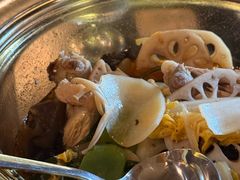 -满格嗦新疆椒麻鸡火锅.炒米粉(川大江安校区店)