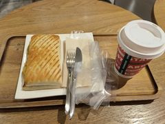 -星巴克臻选(深圳金光华店)