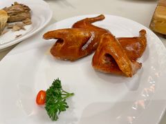 玻璃脆皮乳鸽-利苑酒家(金宝店)