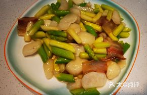 Asparagus and Water Chestnut Stir-Fried with Sauce Meat