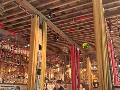 -老牌坊云南鱼豆花火锅(爱建店)
