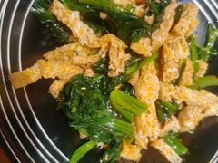 菠菜拌面筋-胖老汉椒麻鸡清真新疆菜(西御街店)