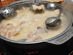 -侠成水上农庄(工业大道店)