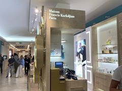 -乐蓬马歇百货公司(Rive Gauche)