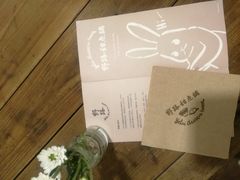 餐具摆设-野路甜点铺(松柏路店)