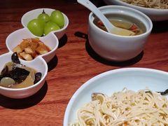 -裕兴记•蟹黄面馆(人民广场店)