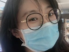 -黄益静眼镜行