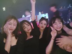 -欧米亚派对酒吧(绵阳店)