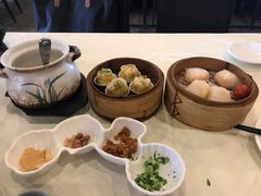 招牌顺德鱼生粥-点红点绿茗点居(客村店)