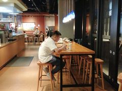 -The Habit Burger Grill 哈比特汉堡(复兴soho店)