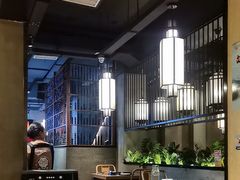 -杨肥肠火锅大排档(火车站花园店)