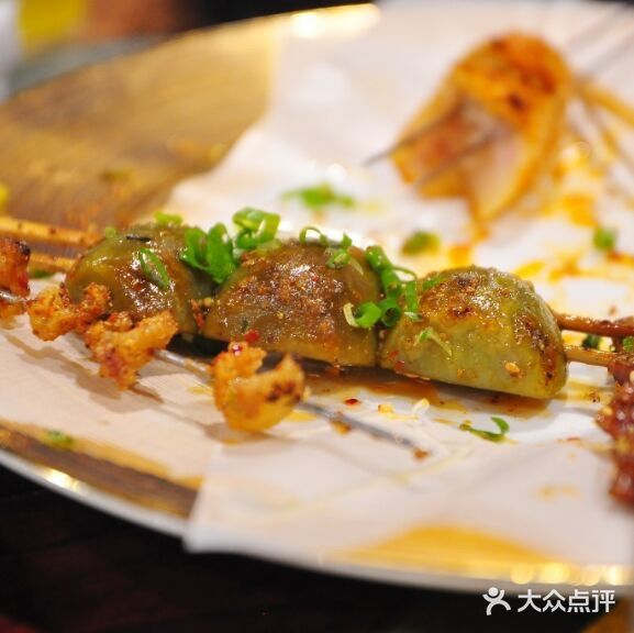 火枪手串吧·鹤岗小串涮肚(周庄店)烤石蛋图片