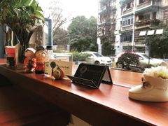 -Be Lived Cafe比例咖啡(摩天轮店)