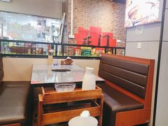 -罗二娘·鲜切牛自助火锅(罗湖东门步行街店)