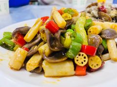 泡椒藕带炒鸡菌-小民大排档(马场角横路店)