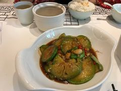 -丹江口渔村·湘味厨房(桃园店)