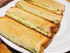 咖椰吐司-HELLO 27 意面·沙拉·帕尼尼