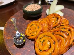 鹅肝酱葱油饼-杭州西子湖四季酒店·金沙厅