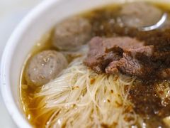 牛肉面加牛肉丸-颂记牛肉粉