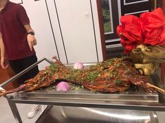 -壹号院音乐餐厅•烤全羊•新疆菜(浐灞店)