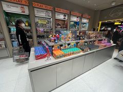 -泡泡玛特POPMART(蓝色港湾店)