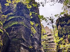 -梭布垭石林景区