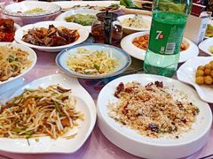 -老船夫婚宴婚庆会馆(延吉路店)