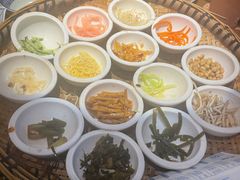 -包整·丝娃娃(一览甲秀楼风景店)