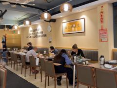 -胡须佬鸡煲四季火锅店(石厦西村直营店)