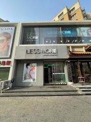 -LESSMORE科技头皮理容中心