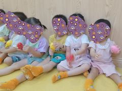 -哲学苑亲子园·早教婴儿托育·婴儿游泳(颐龙湾店)