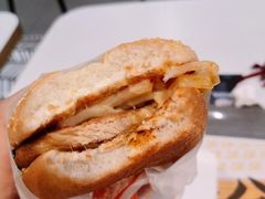 桂林酸竹笋风味板烧鸡腿堡-麦当劳(温州人民路店)