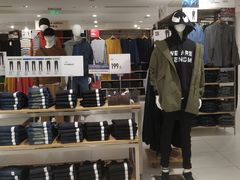 -优衣库(上海正大广场店)