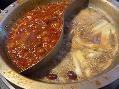 -沸炉重庆老火锅(军事博物馆店)