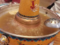 -毛辣果·贵州红酸汤牛肉火锅(西单店)