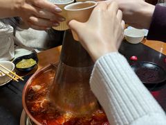 -果松木炭酸菜铜火锅·外婆参鸡汤