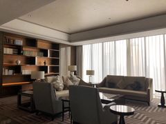 -广州天河希尔顿酒店