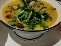 -八府香鸭·啫啫煲(华山路店)