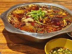 -乡土特色.冷锅鱼.牦牛肉汤锅