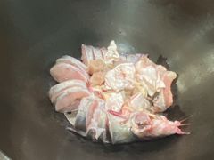 -老刘生态大鱼坊铁锅炖鱼(赛马场店)