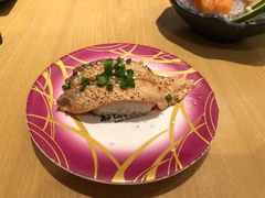火炙三文鱼鱼腩寿司-沼津港渔市(宏伊国际广场店)