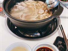 -东椰·海南椰子鸡火锅(朝阳门店)